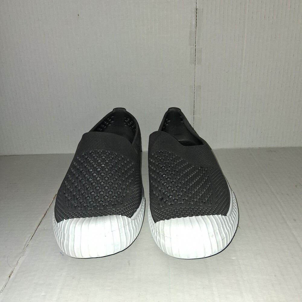 Layer 8 slip on Men’s shoe Lightweight Waterproof Flexible Size 12